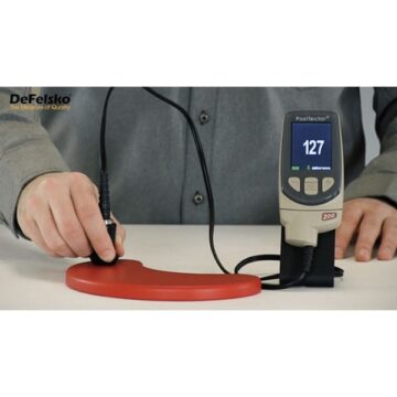 Efetua medições de camadas sobre Revestimento de polímero, madeira e plástico.